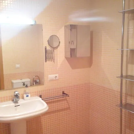 Apartment Welcoming In Zamora, 83 Sqm, Balcony With View *